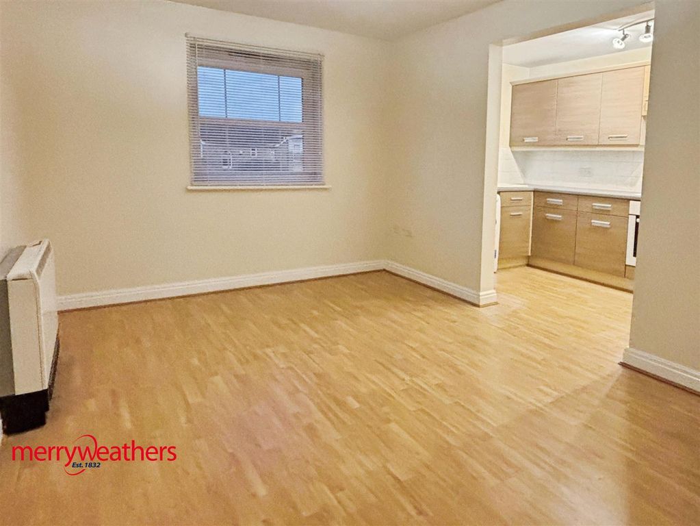 Property photo 3 of 7 Lounge