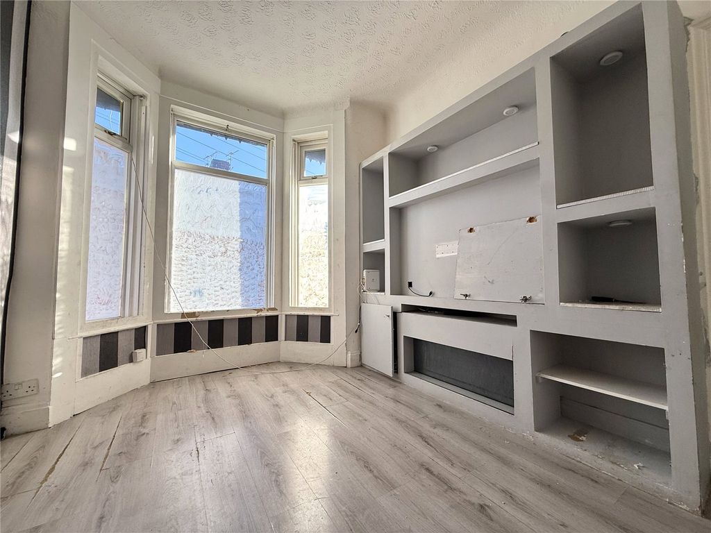 Property photo 2 of 14 Picture No. 03