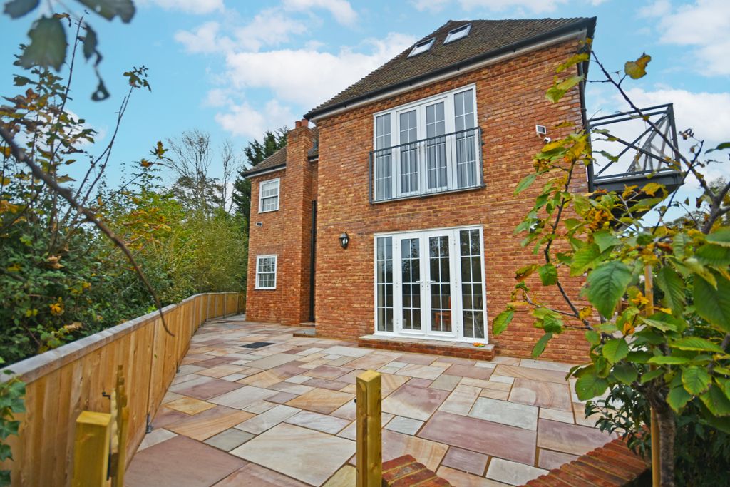 Property photo 1 of 14