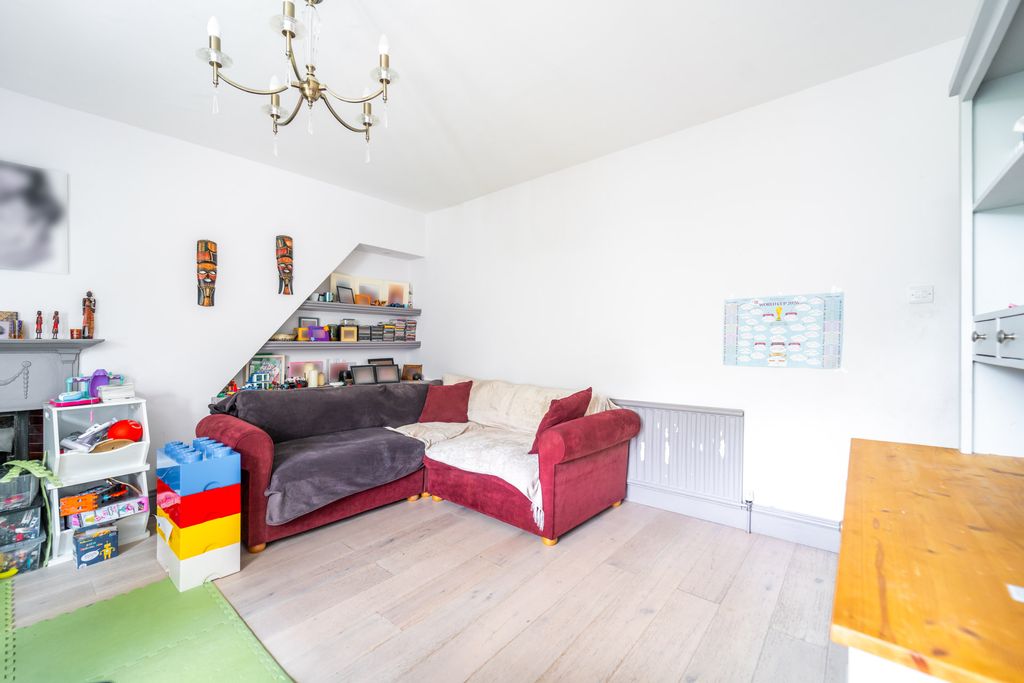 Property photo 1 of 11 Mba02627-Edit