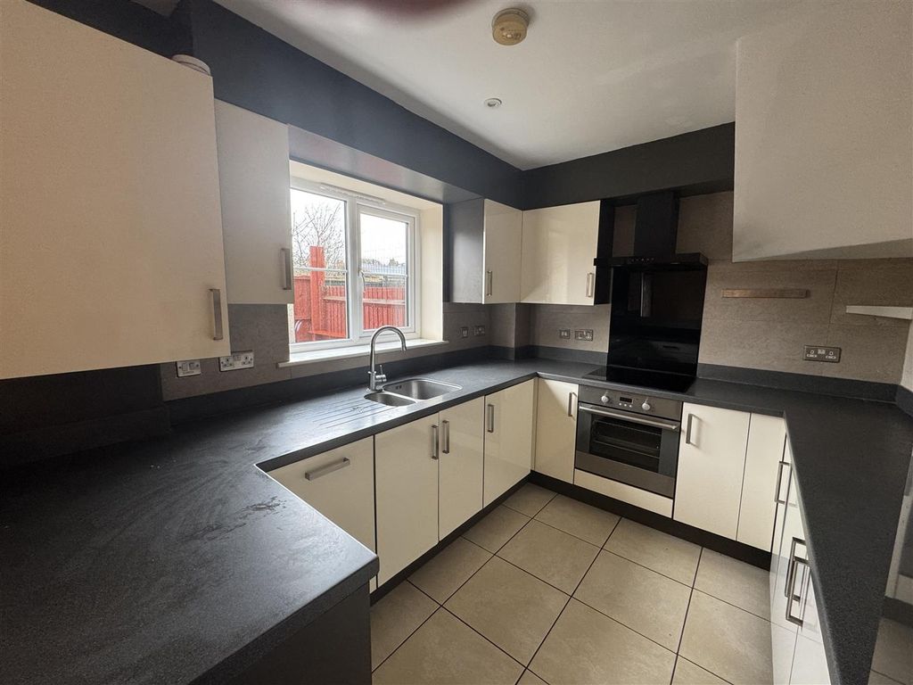 Property photo 3 of 17 Image12.Jpeg