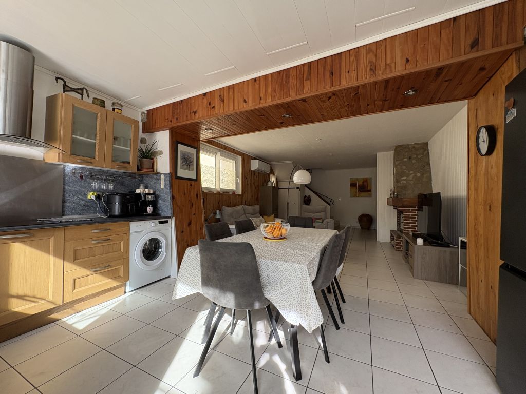 Property photo 3 of 20 Photo_B6850c0E47cd629970d8795Aa4939531