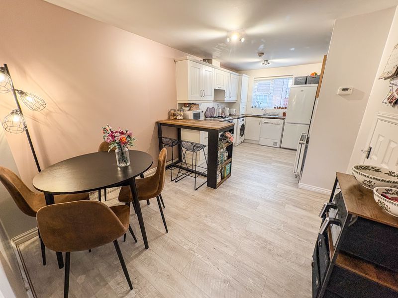 Property photo 2 of 12 Photo 2