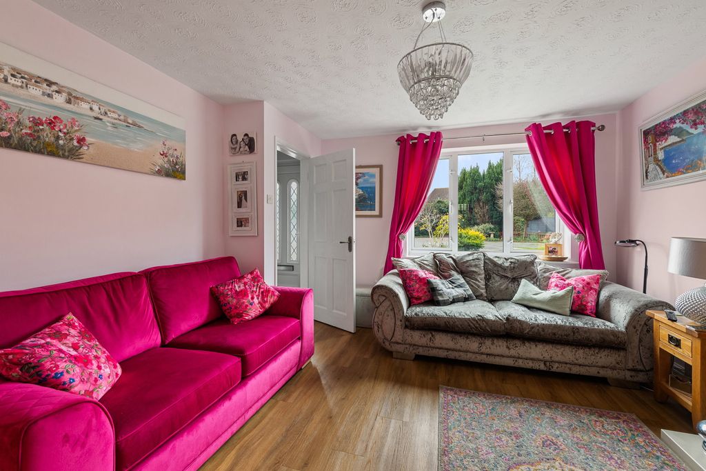 Property photo 2 of 16