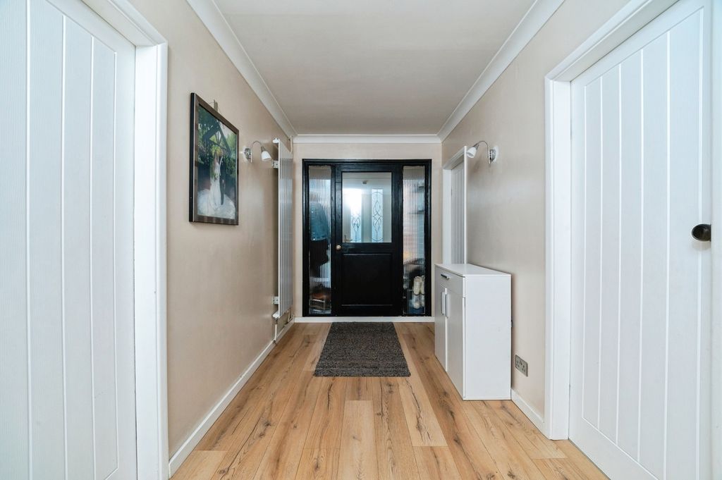 Property photo 2 of 22 Pbox-Img.Jpg