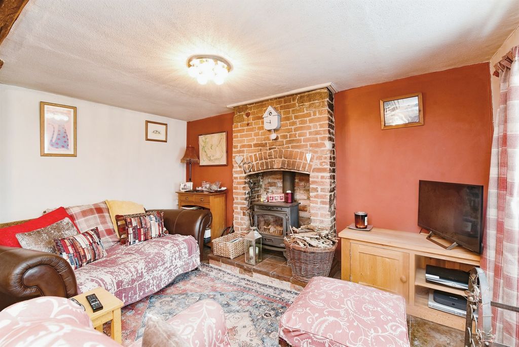 Property photo 2 of 19