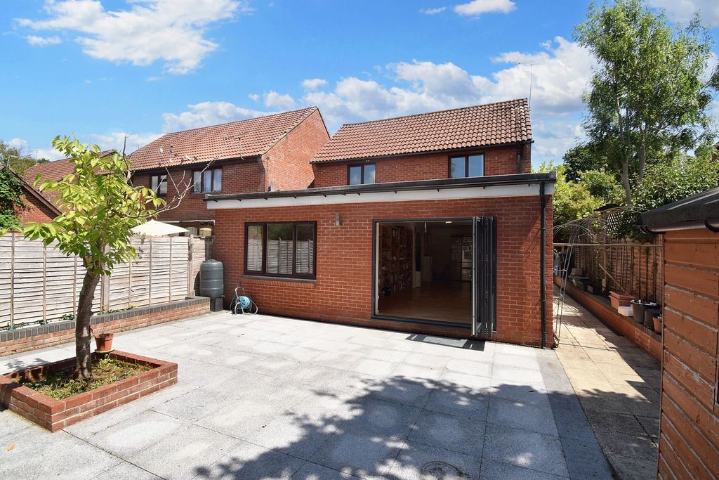 Property photo 1 of 15