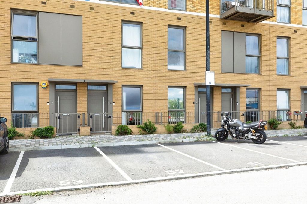 Property photo 1 of 19 Picture No. 22