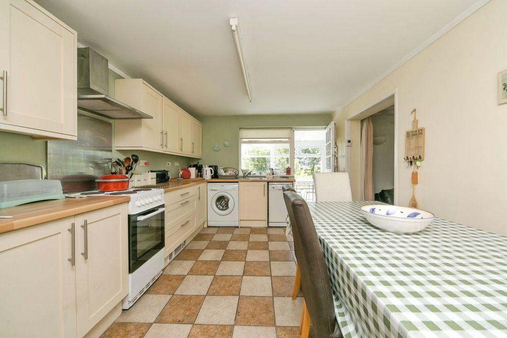Property photo 2 of 17 Pbox-Img.Jpg