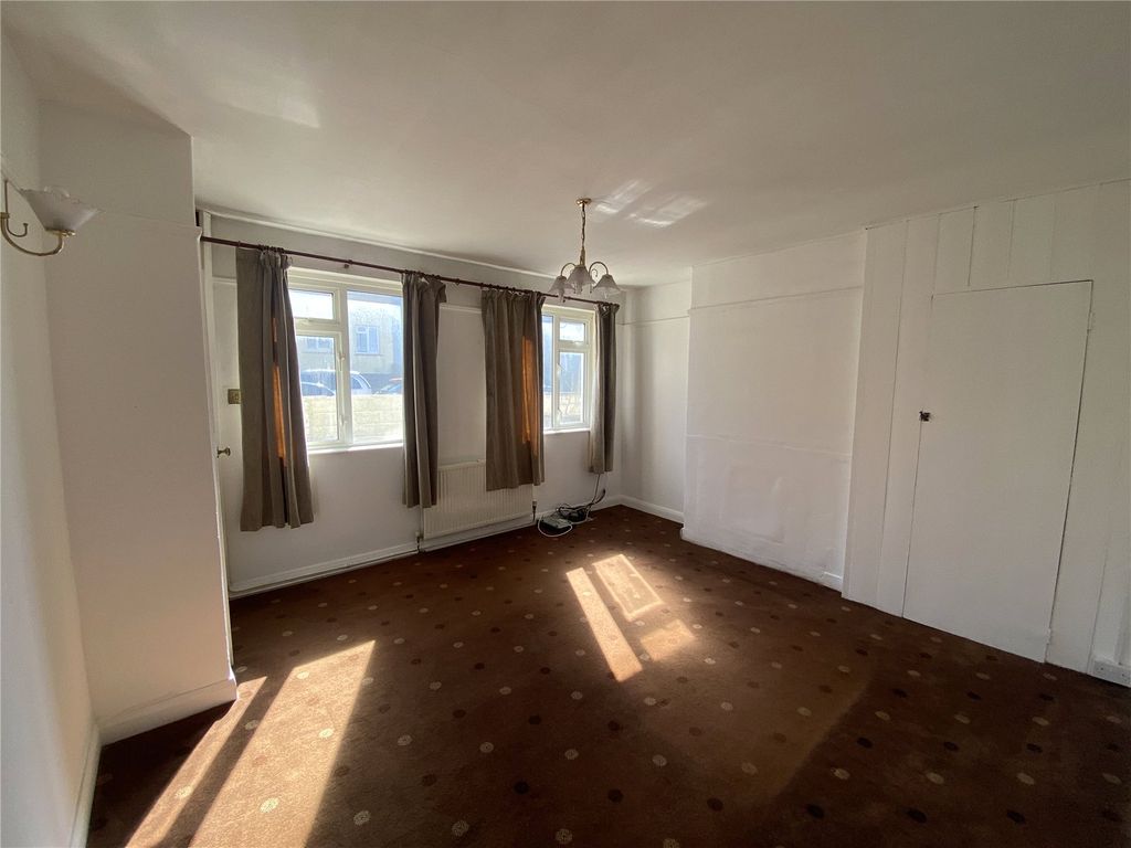 Property photo 2 of 15 Picture No. 46