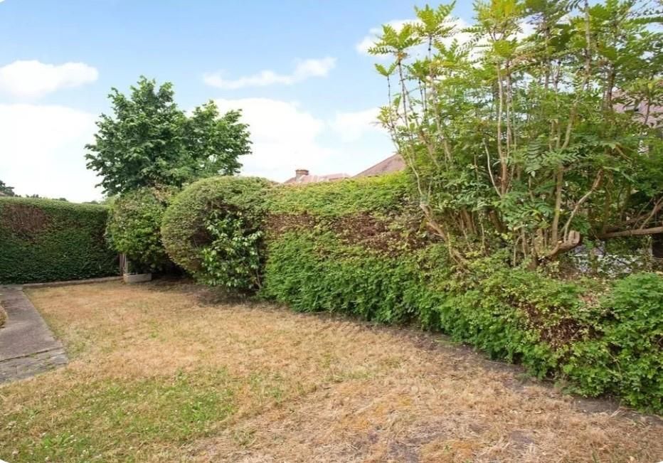 Property photo 3 of 13 Garden