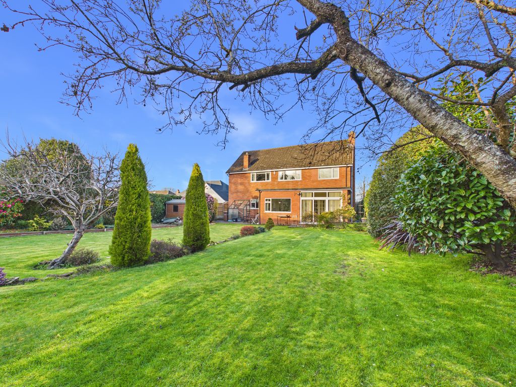 Property photo 2 of 24