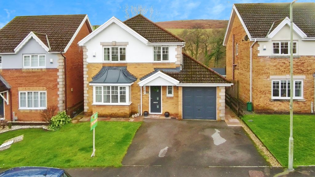 Property photo 1 of 20