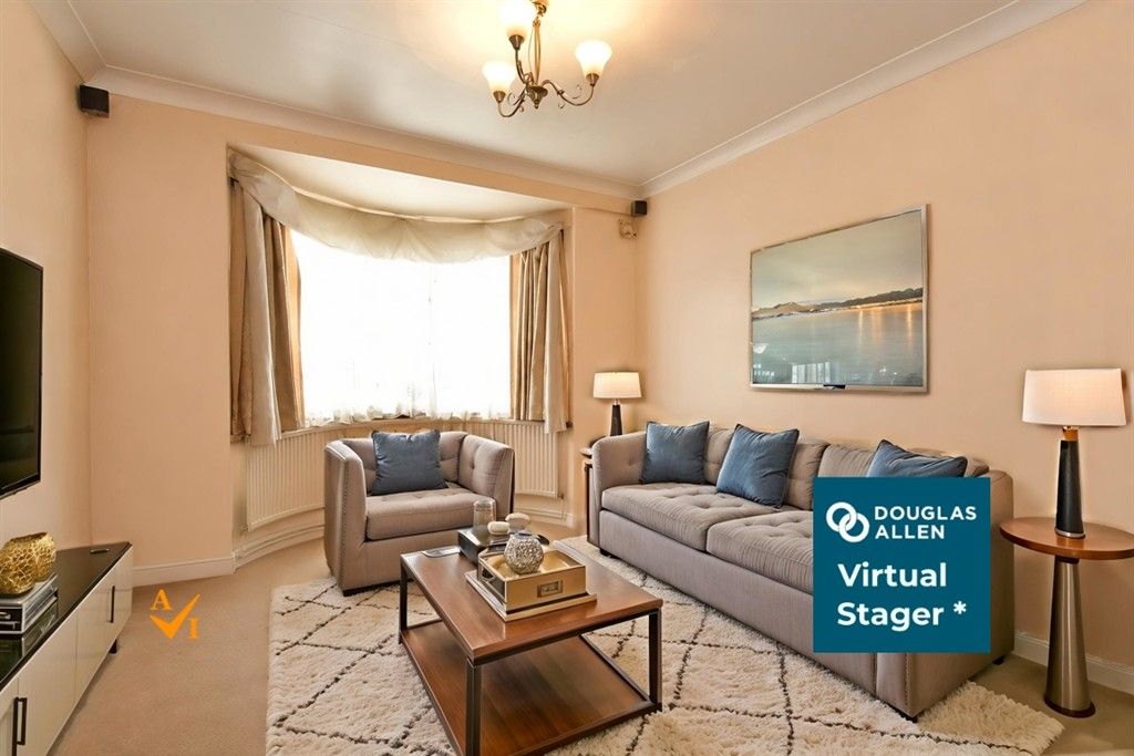 Property photo 3 of 15 Lounge * (Modern Style)
