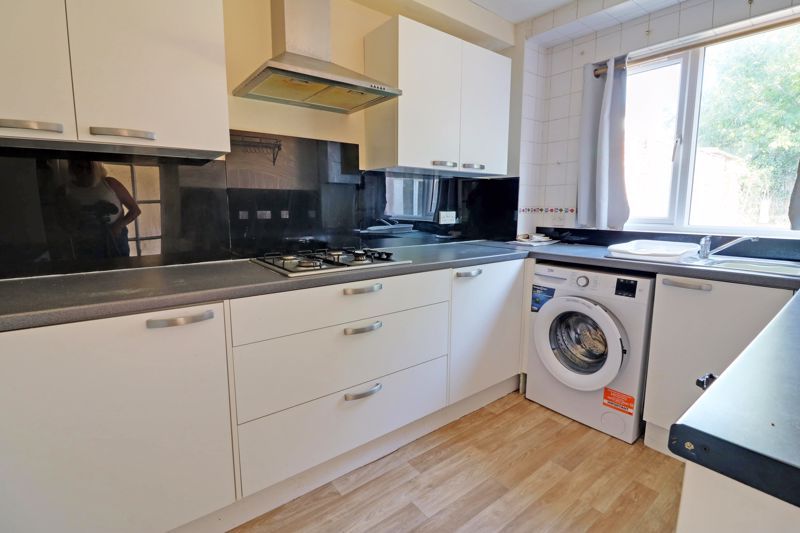 Property photo 2 of 18 Kitchen
