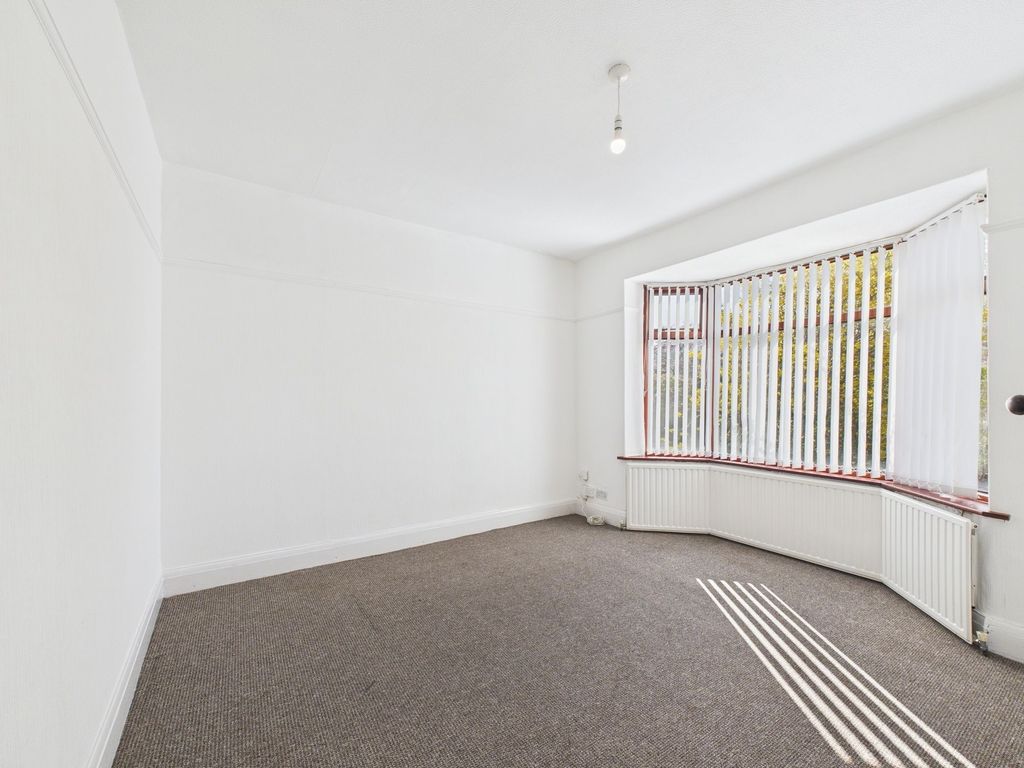 Property photo 2 of 25