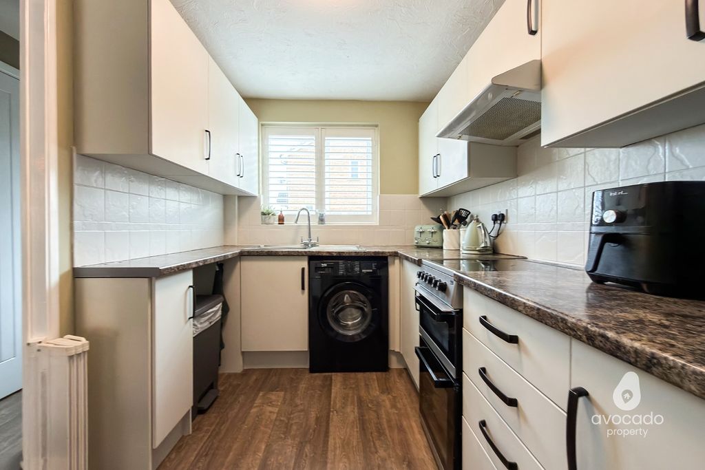 Property photo 3 of 11 5007806