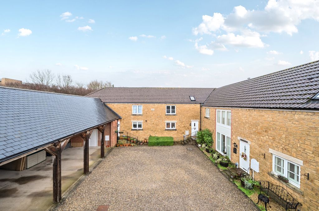 Property photo 1 of 18 1404659-2-69788d0...