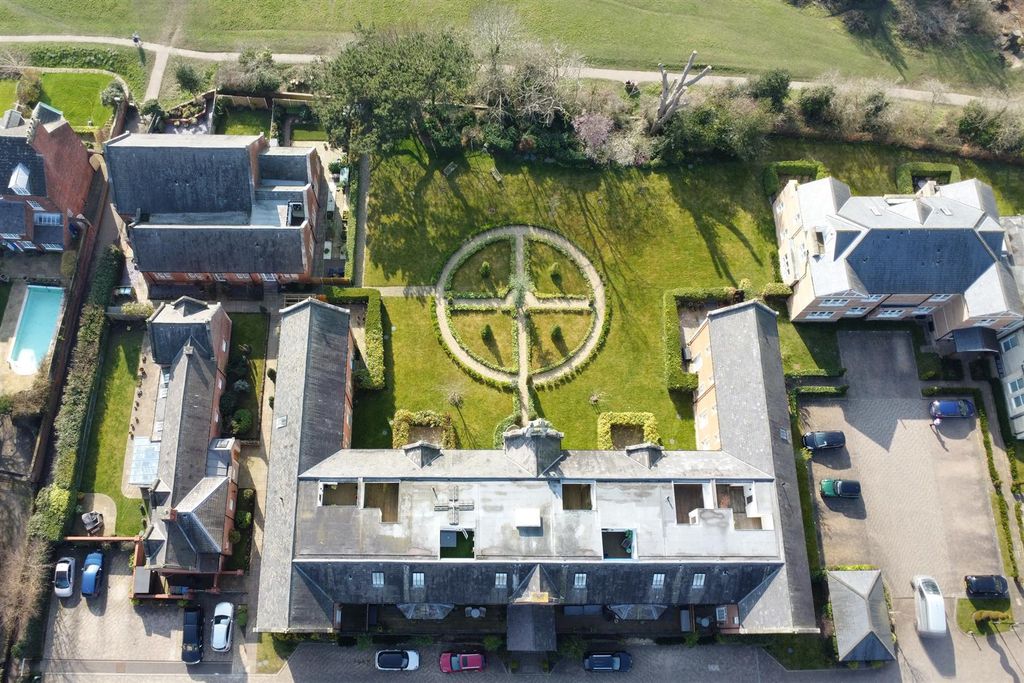 Property photo 2 of 16 The Manor House (9).Jpg