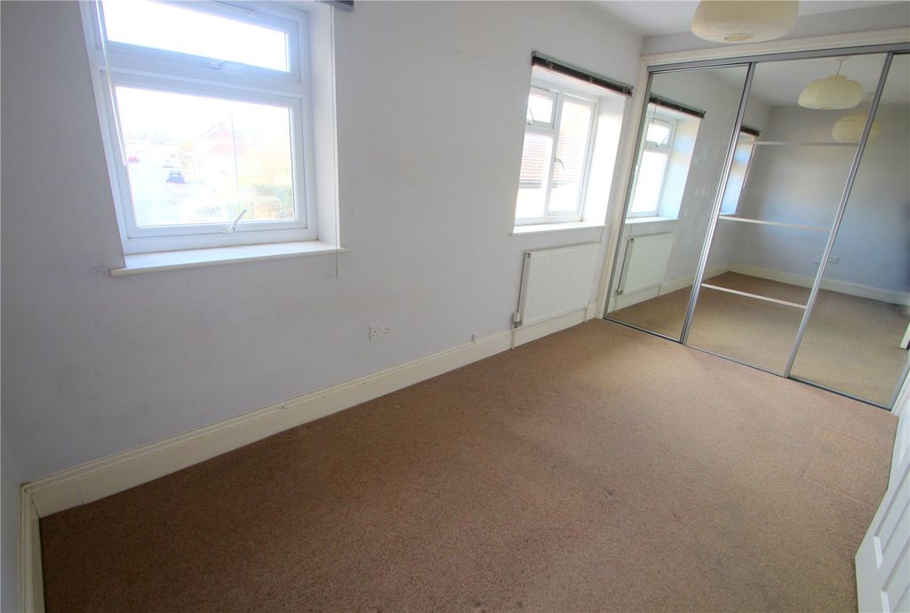 Property photo 3 of 4 Picture No. 08