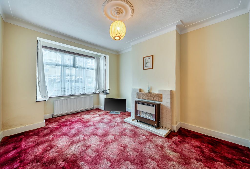 Property photo 2 of 21 1417668-18-69A04d...
