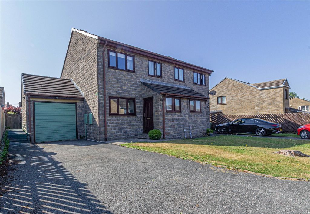 Property photo 1 of 26 External