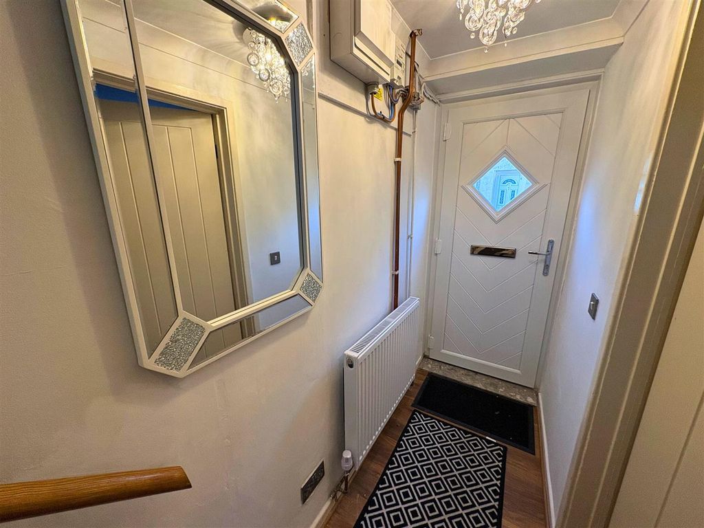 Property photo 3 of 23 Hallway c (Edit).Jpg