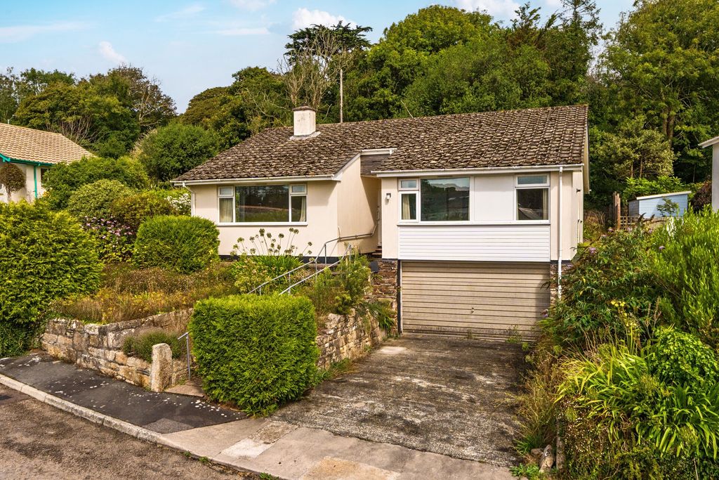 Property photo 1 of 18 1514378-1-6A9973F...