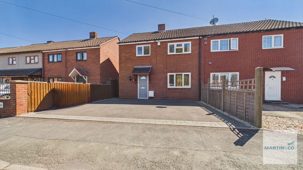 Property photo 1 of 28 Cam03663G0-Pr0291-Still044