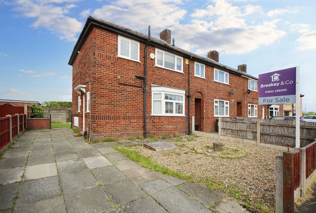 Property photo 1 of 22