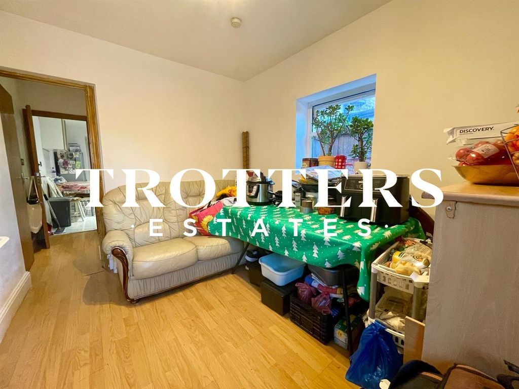 Property photo 2 of 16 Untitled Design (14).Png