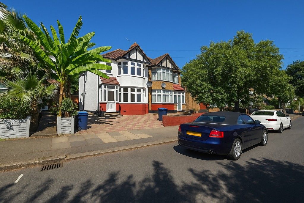 Property photo 1 of 18