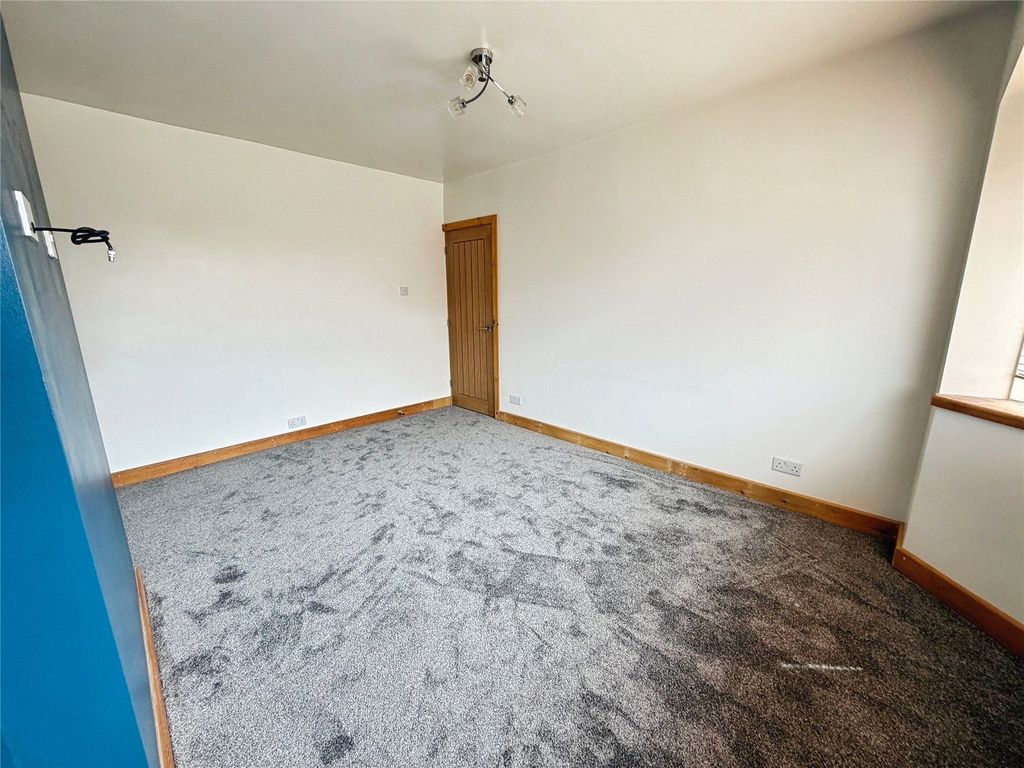 Property photo 3 of 18 Living Area