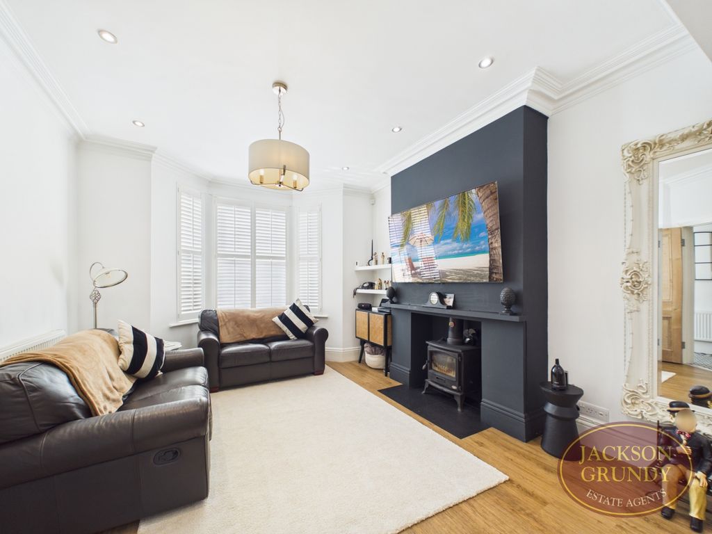 Property photo 3 of 17 Garrick Road