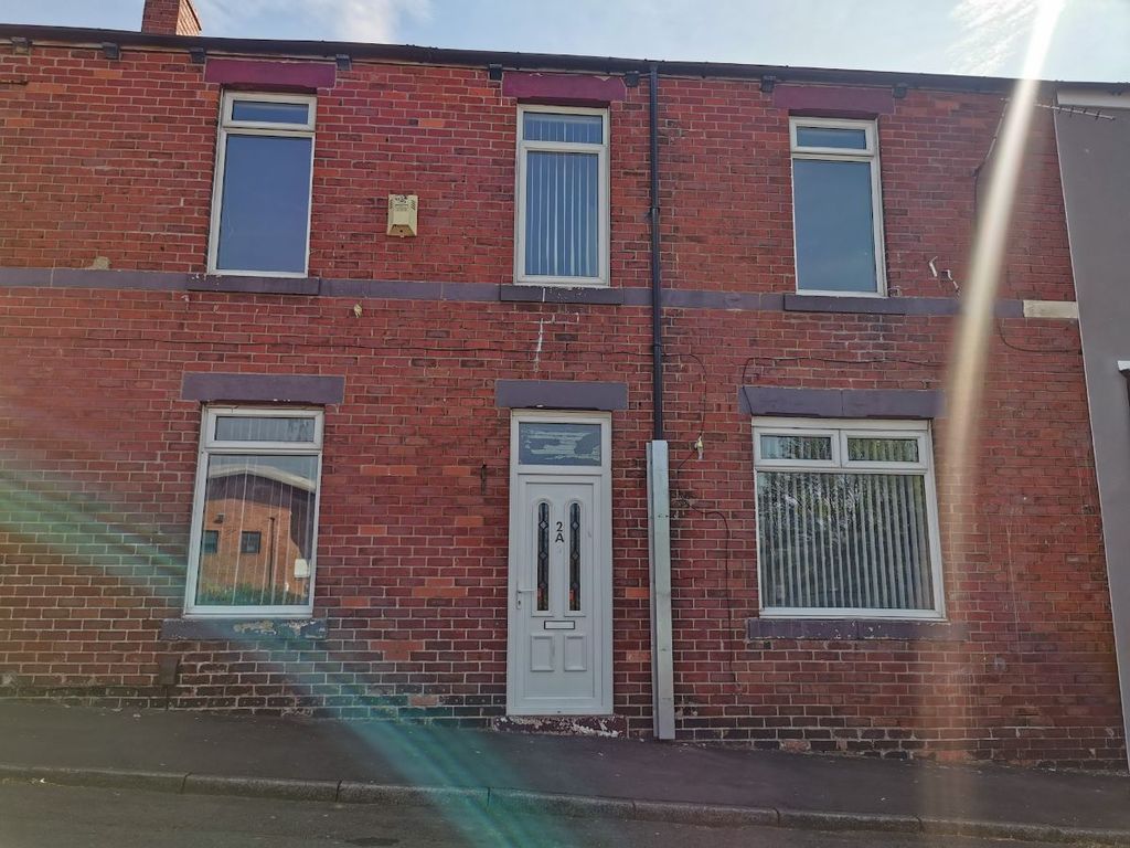 Property photo 2 of 12