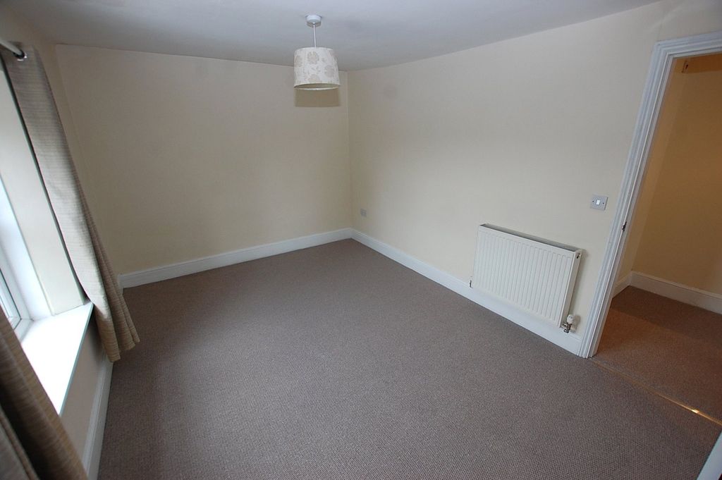 Property photo 3 of 10 Picture No. 05