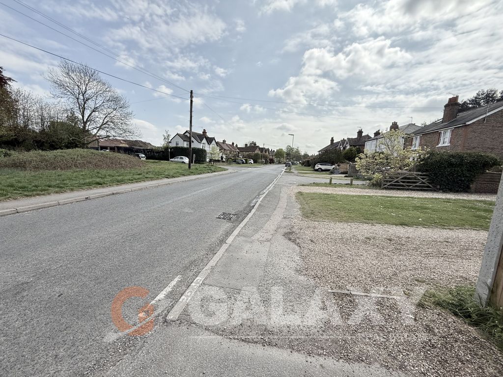 Property photo 2 of 11