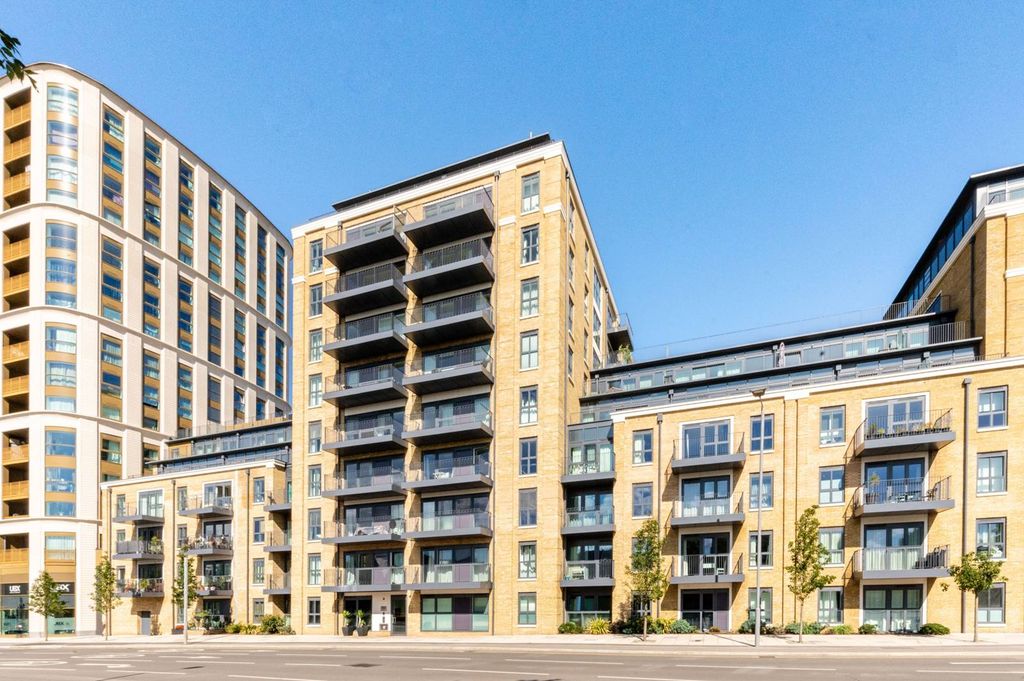 Property photo 2 of 19