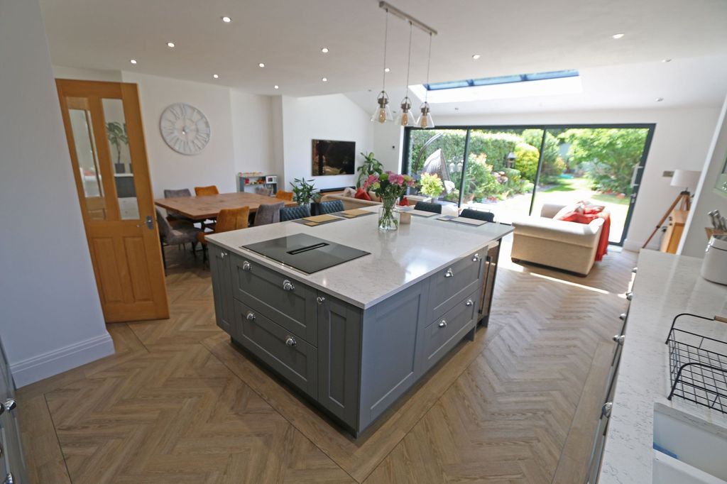Property photo 2 of 22 Open Plan Living