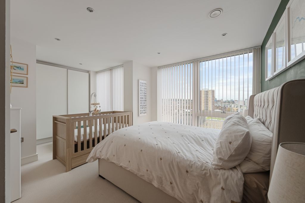 Property photo 3 of 14 094A7216