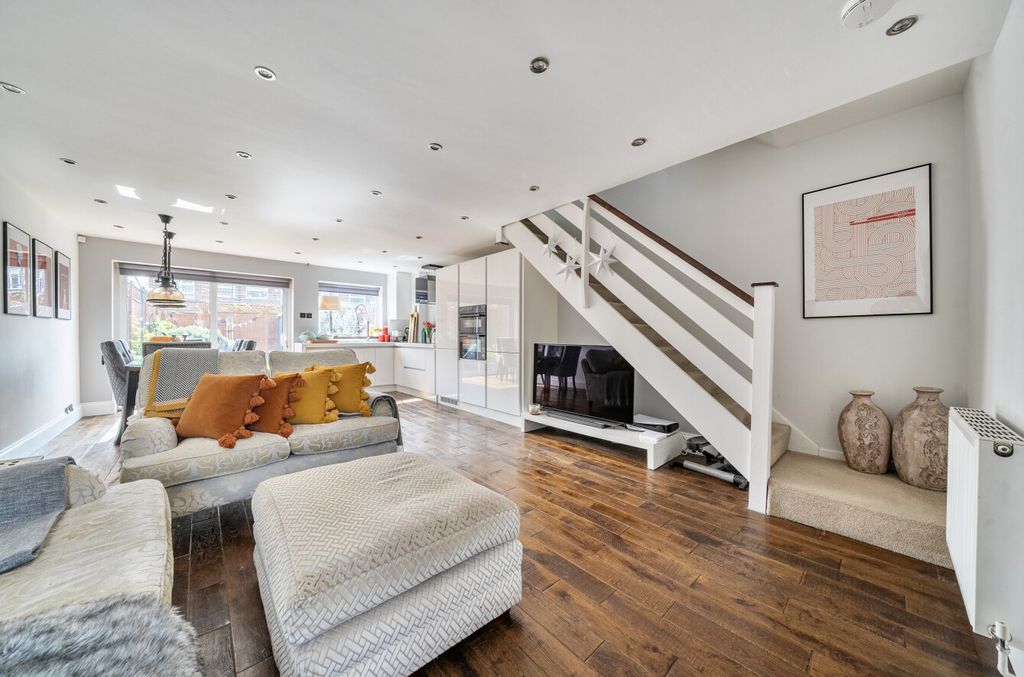 Property photo 2 of 21 1442399 (8).Jpg