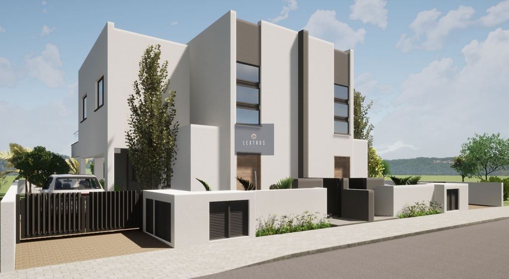 Property photo 3 of 4