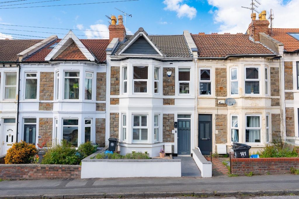 Property photo 2 of 28 Olh08085.Jpg