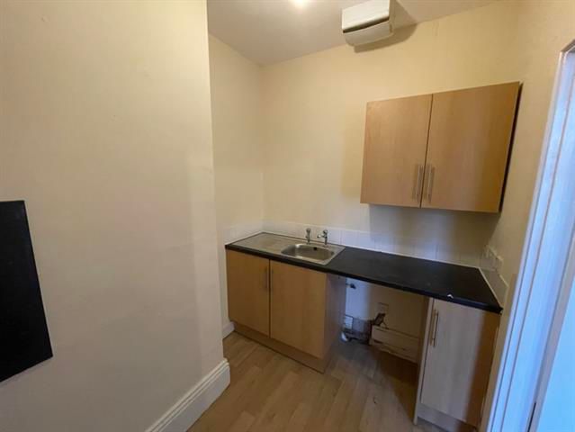 Property photo 2 of 6 Kitchen