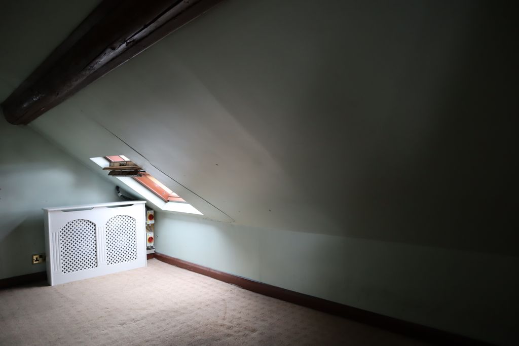 Property photo 2 of 83