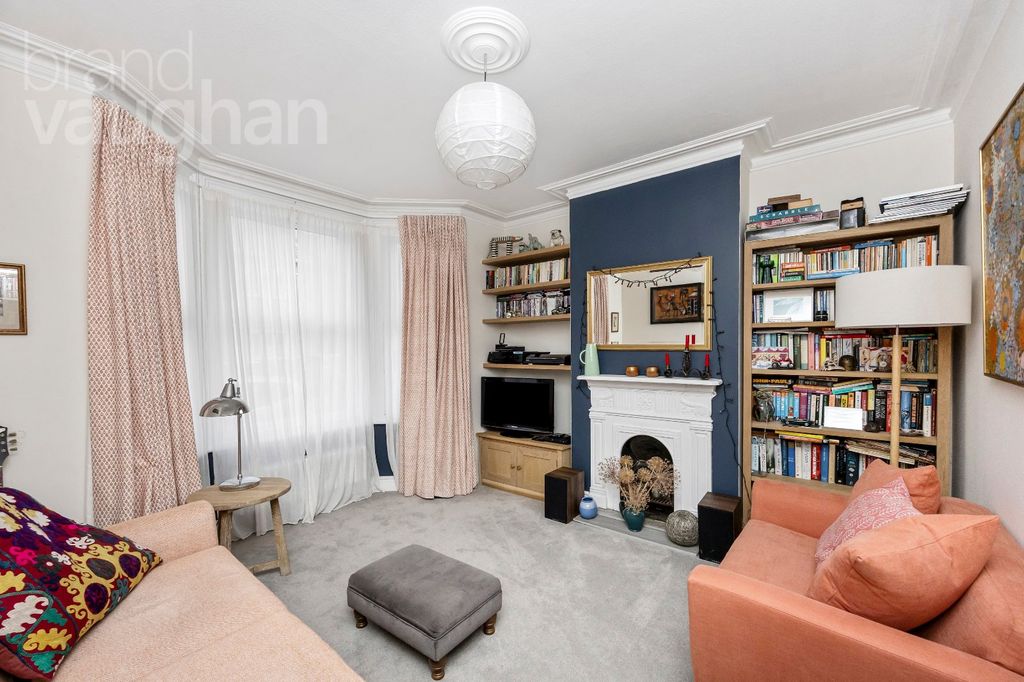 Property photo 3 of 27 Picture No. 33