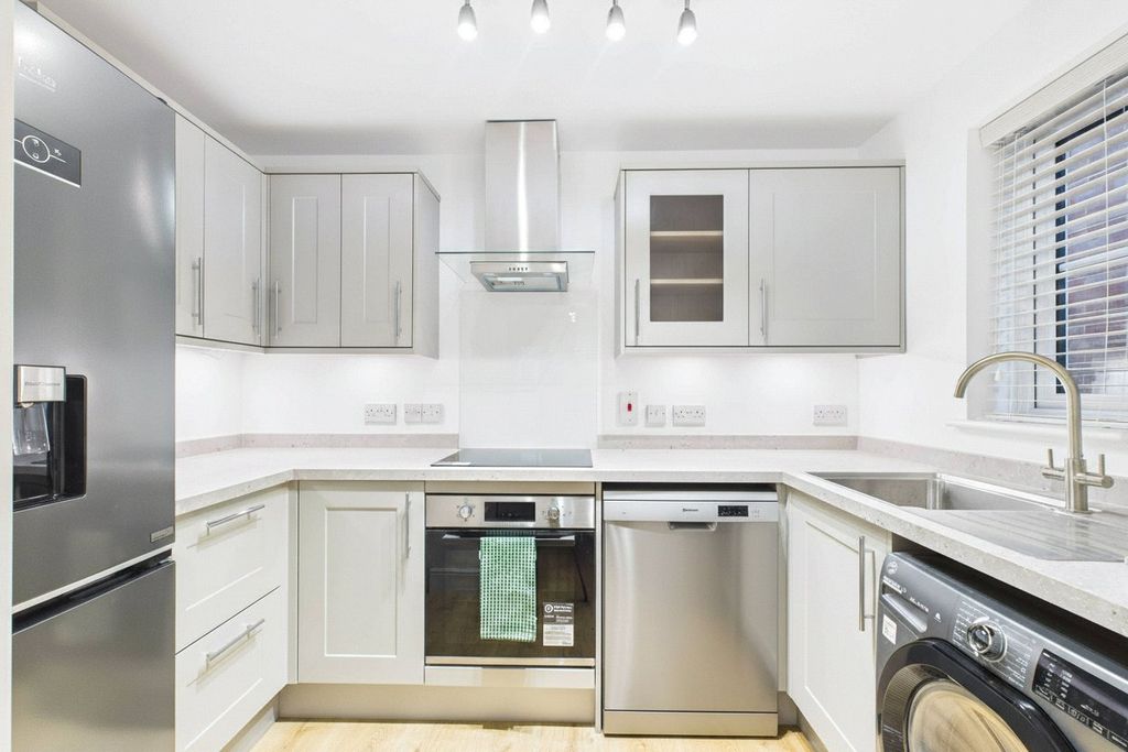 Property photo 2 of 6 Picture No. 08