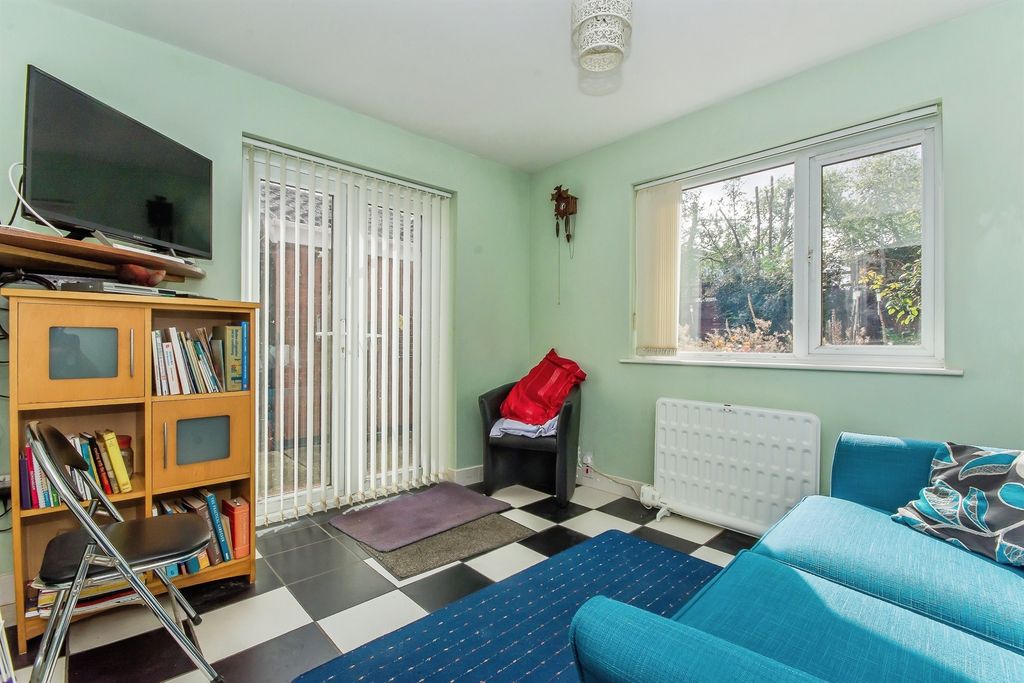 Property photo 3 of 15