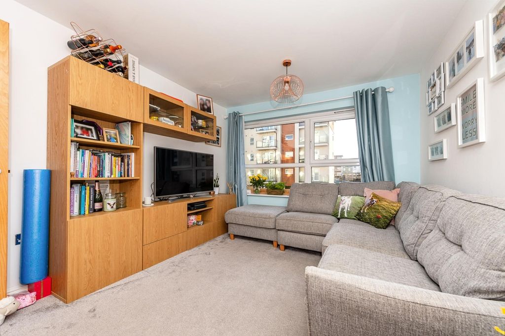 Property photo 2 of 6 Living Room