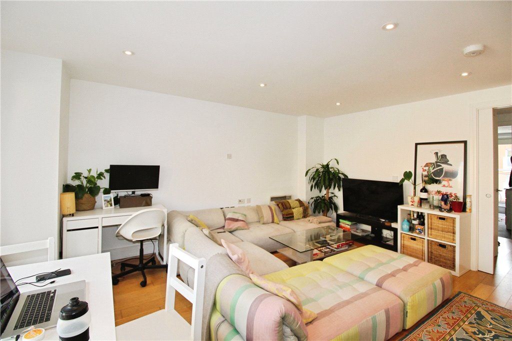 Property photo 3 of 12 Reception Room